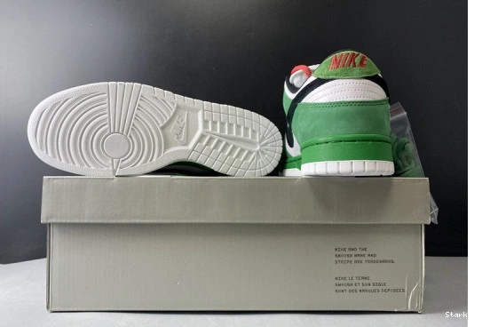 SB 304292-302 Low Dunk Nike Heineken 0728